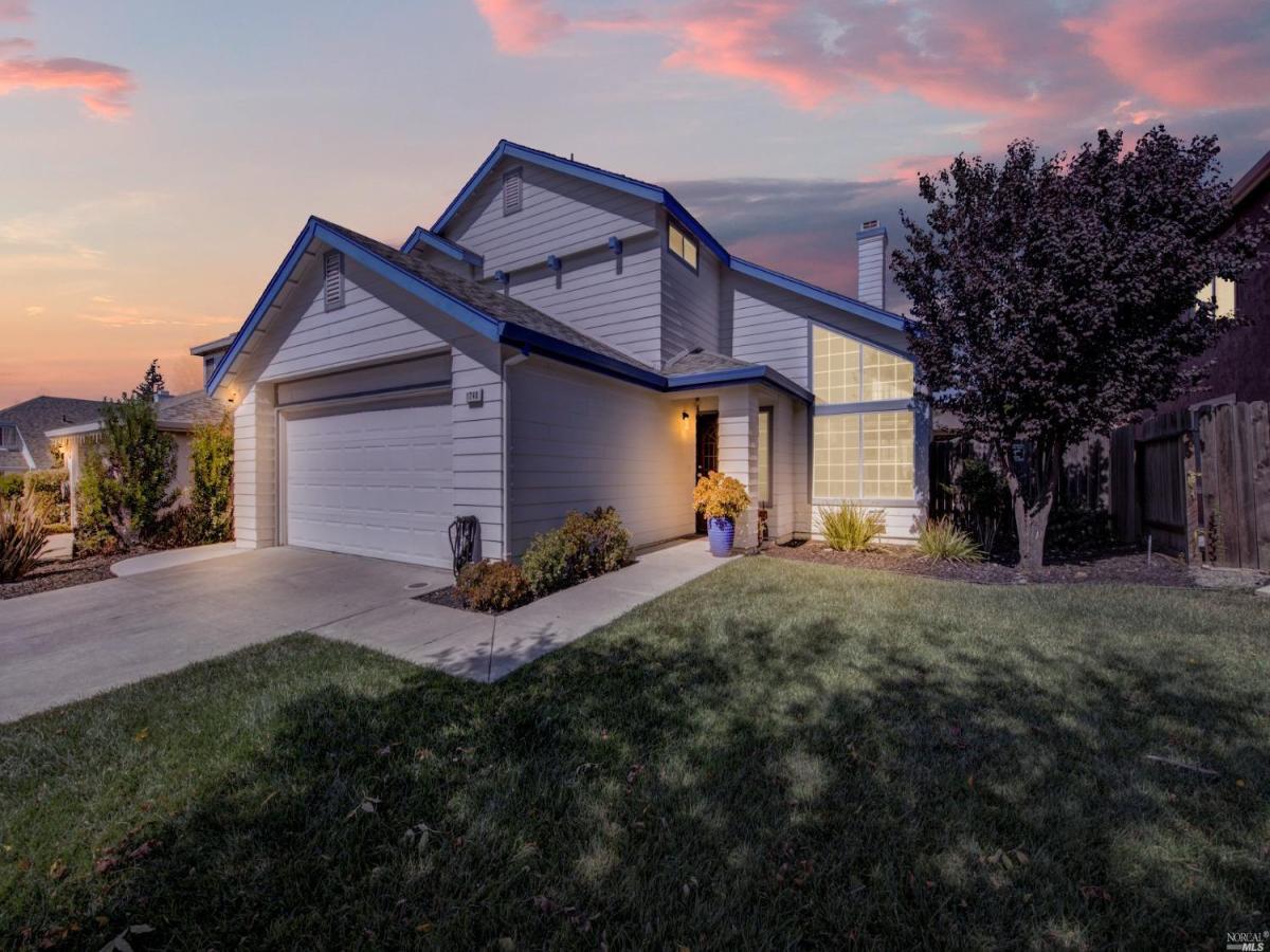 MLS #325097138 img 0