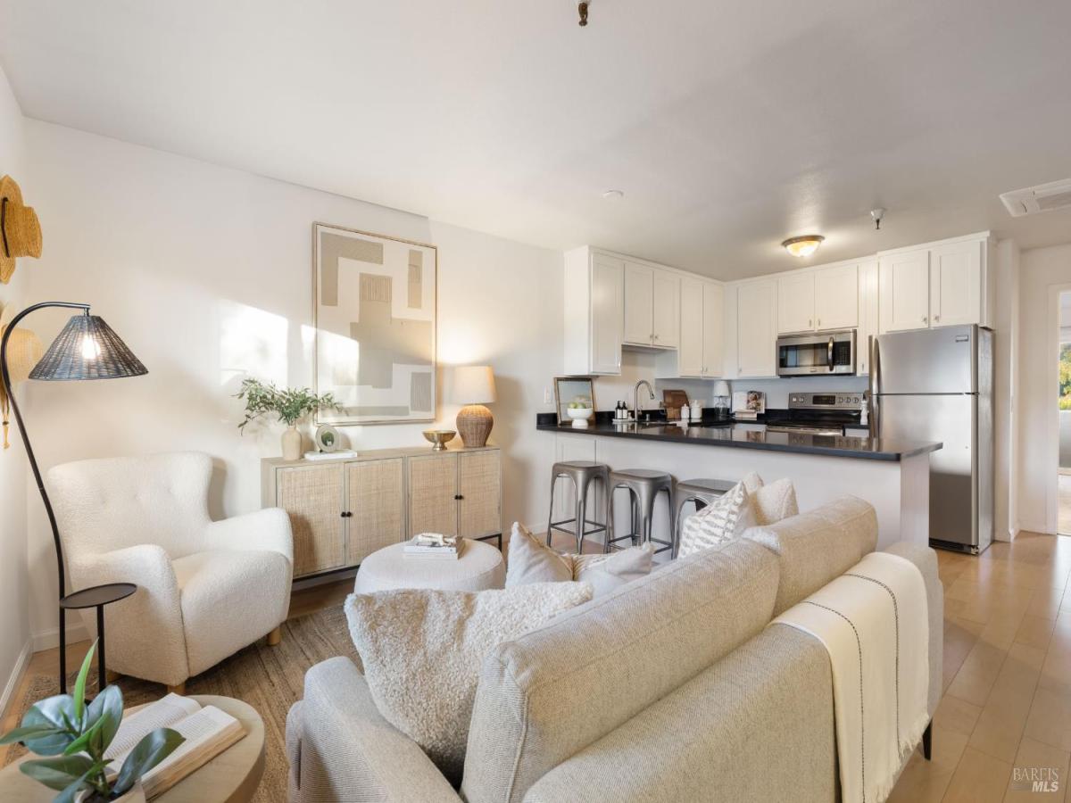 MLS #325097331 img 0