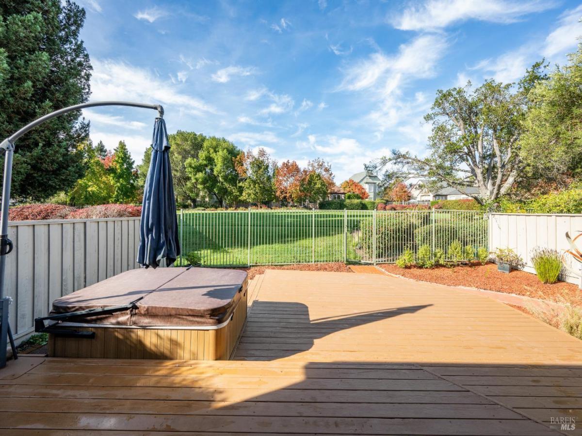 MLS #325097337 img 0