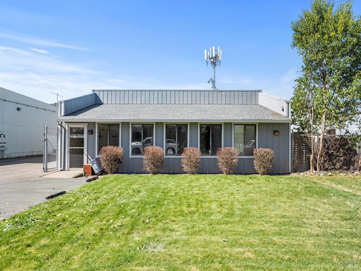 MLS #325097401 img 0