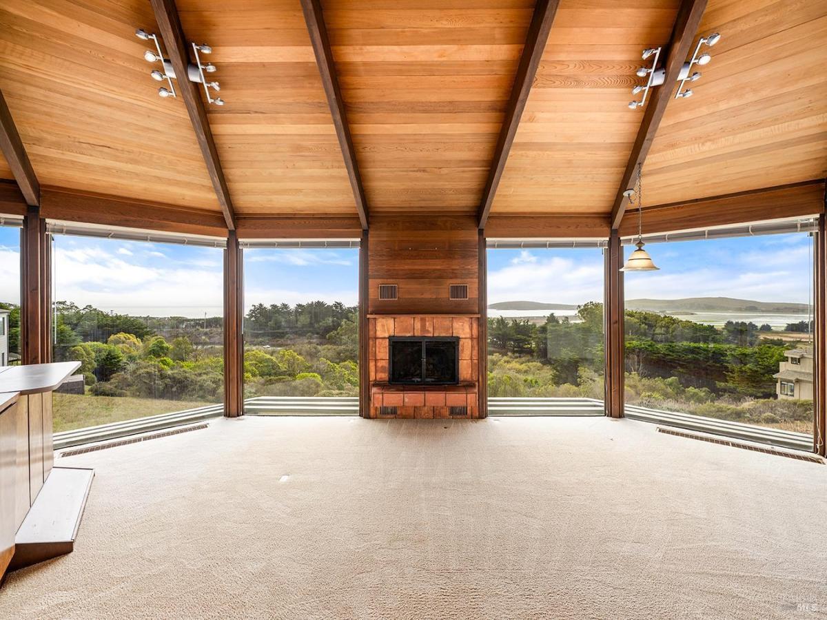 MLS #325097722 img 0