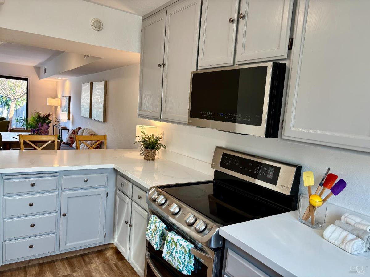 MLS #325097723 img 0