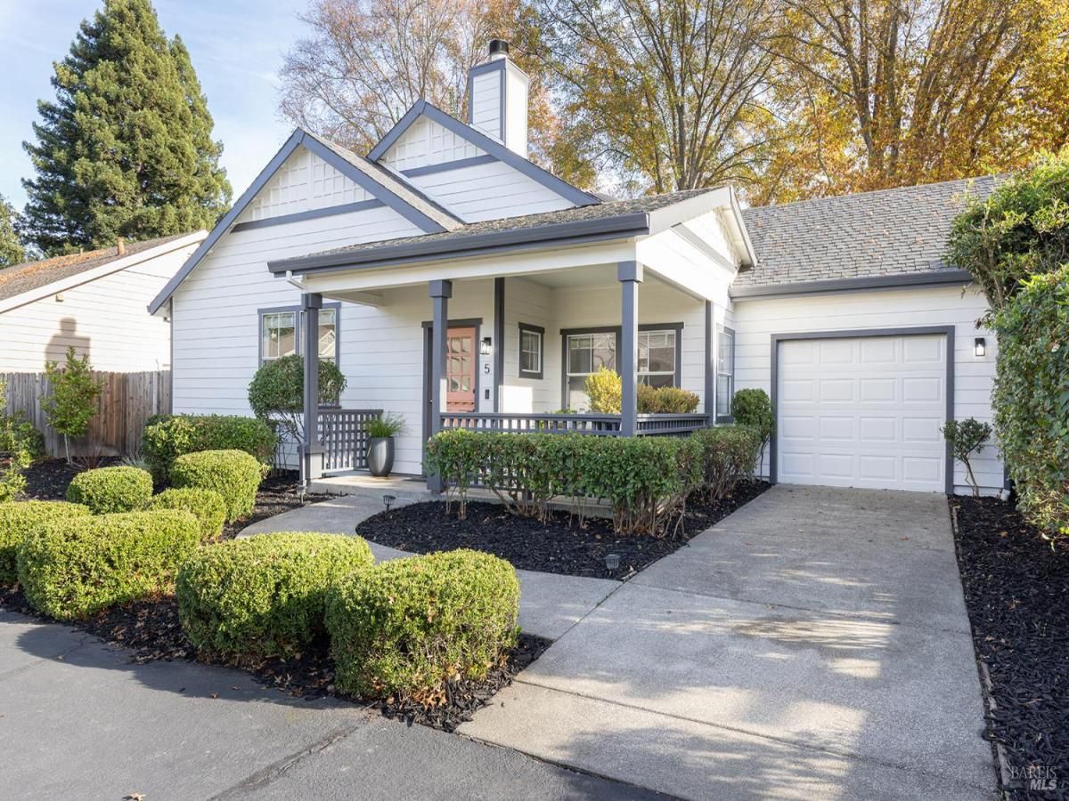 MLS #325097806 img 0