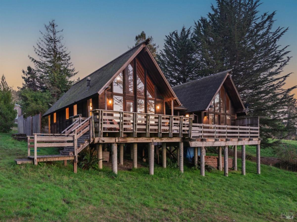 MLS #325098016 img 0