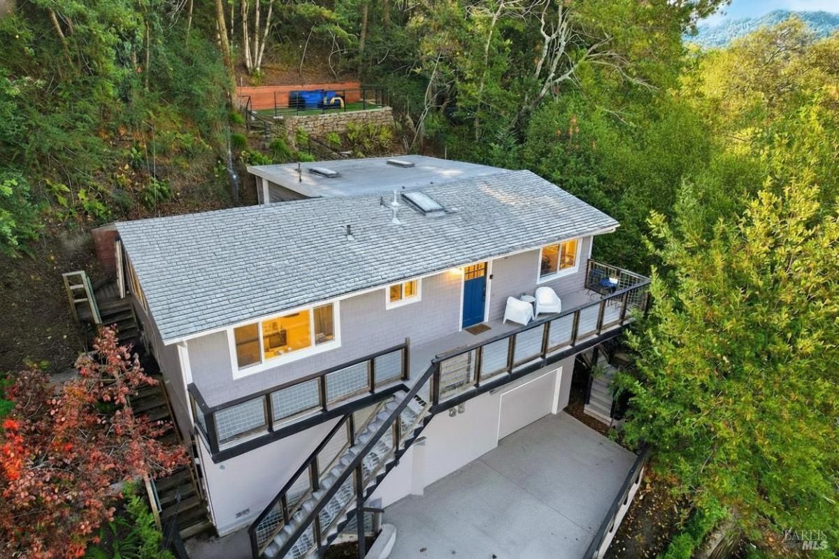 MLS #325098031 img 0