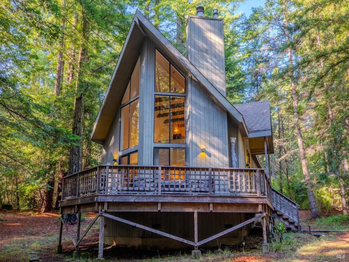 MLS #325098033 img 0