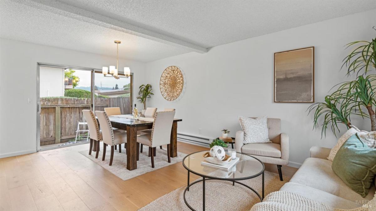 MLS #325098075 img 0