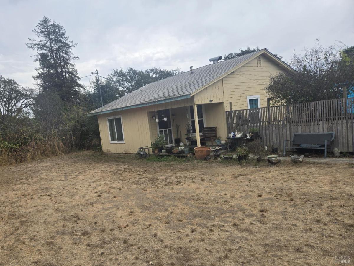 MLS #325098237 img 0