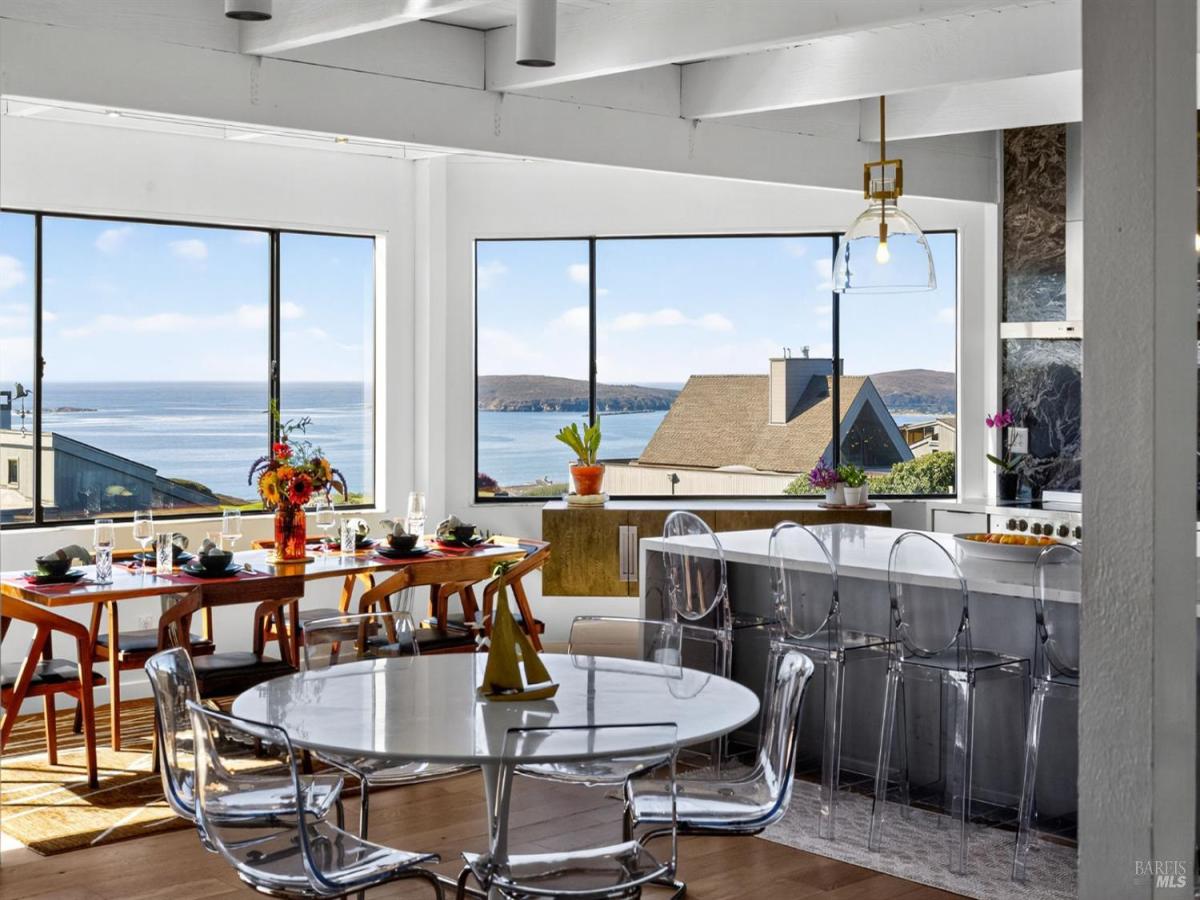 MLS #325098695 img 0