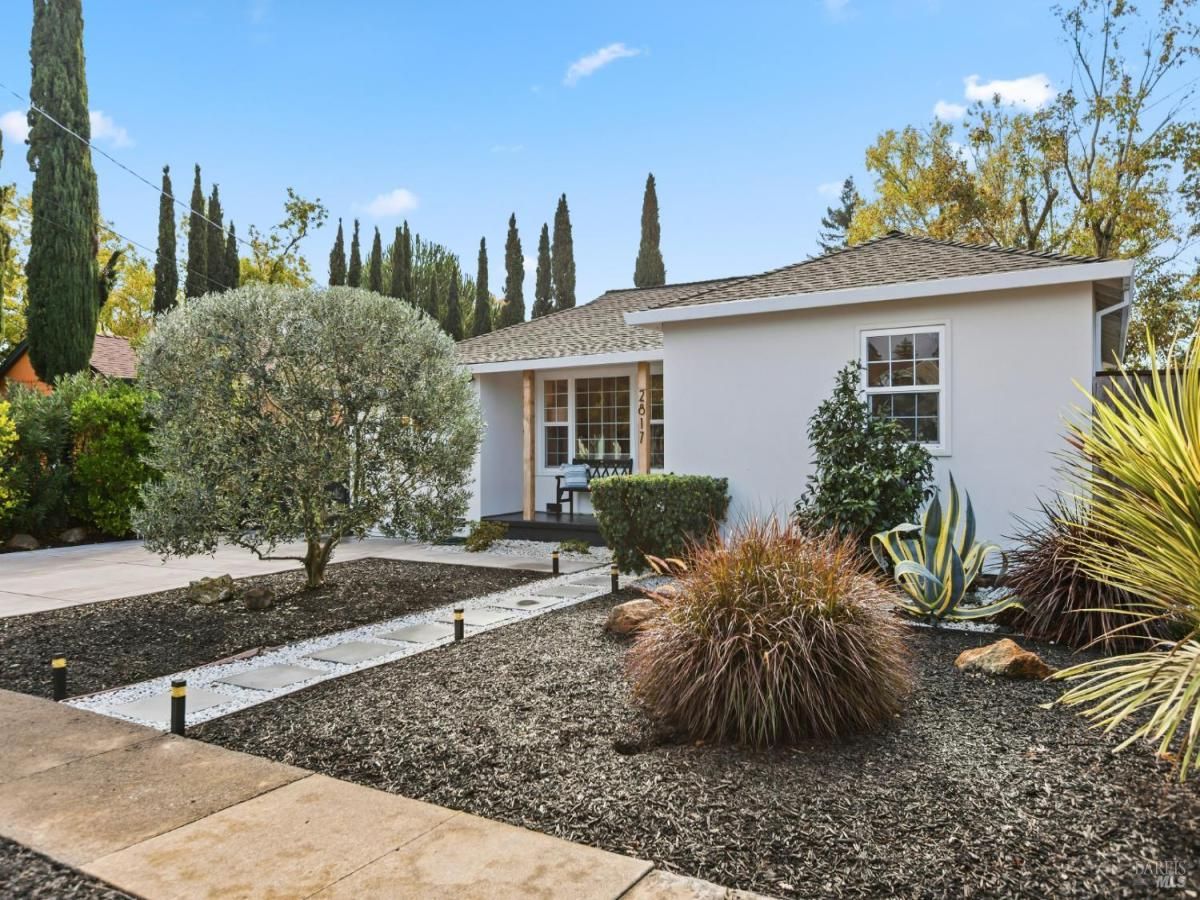 MLS #325098728 img 0