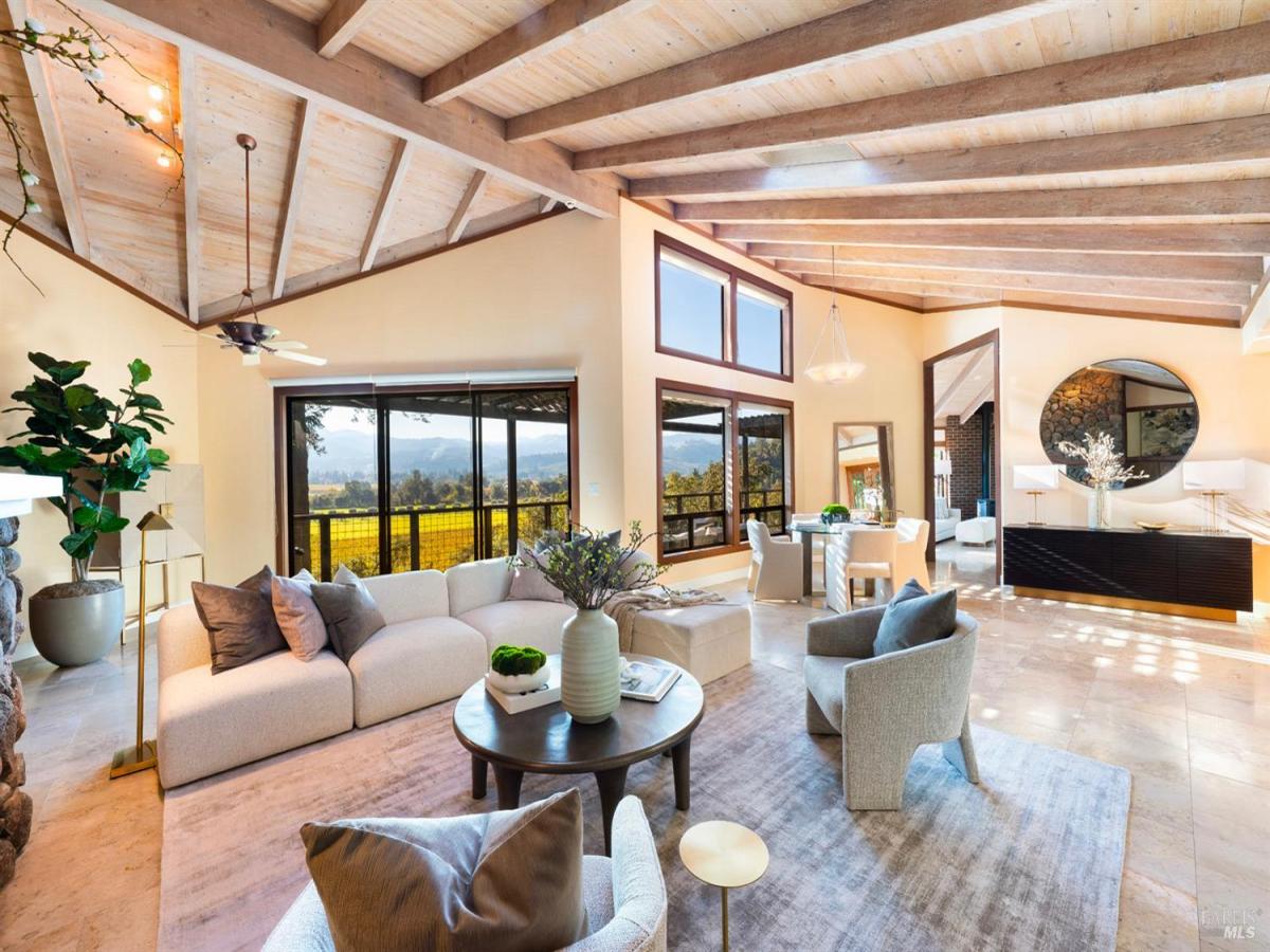 MLS #325098893 img 0