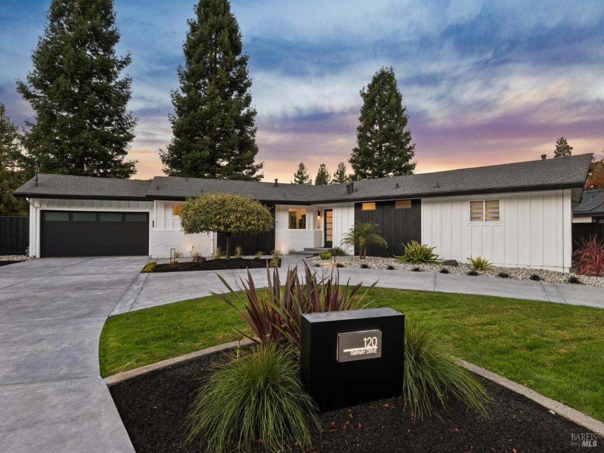 MLS #325098957 img 0