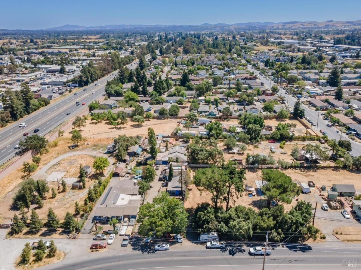 MLS #325098973 img 0