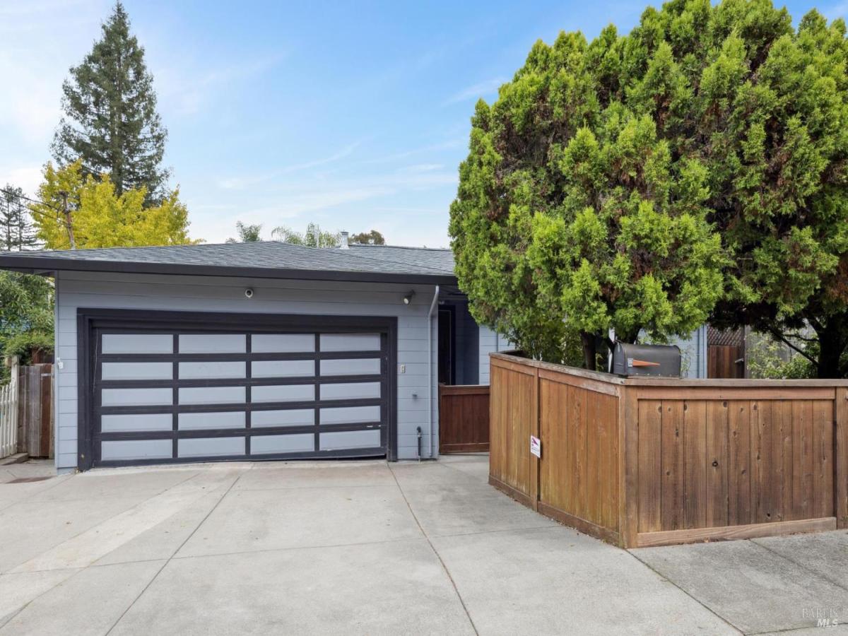 MLS #325099104 img 0