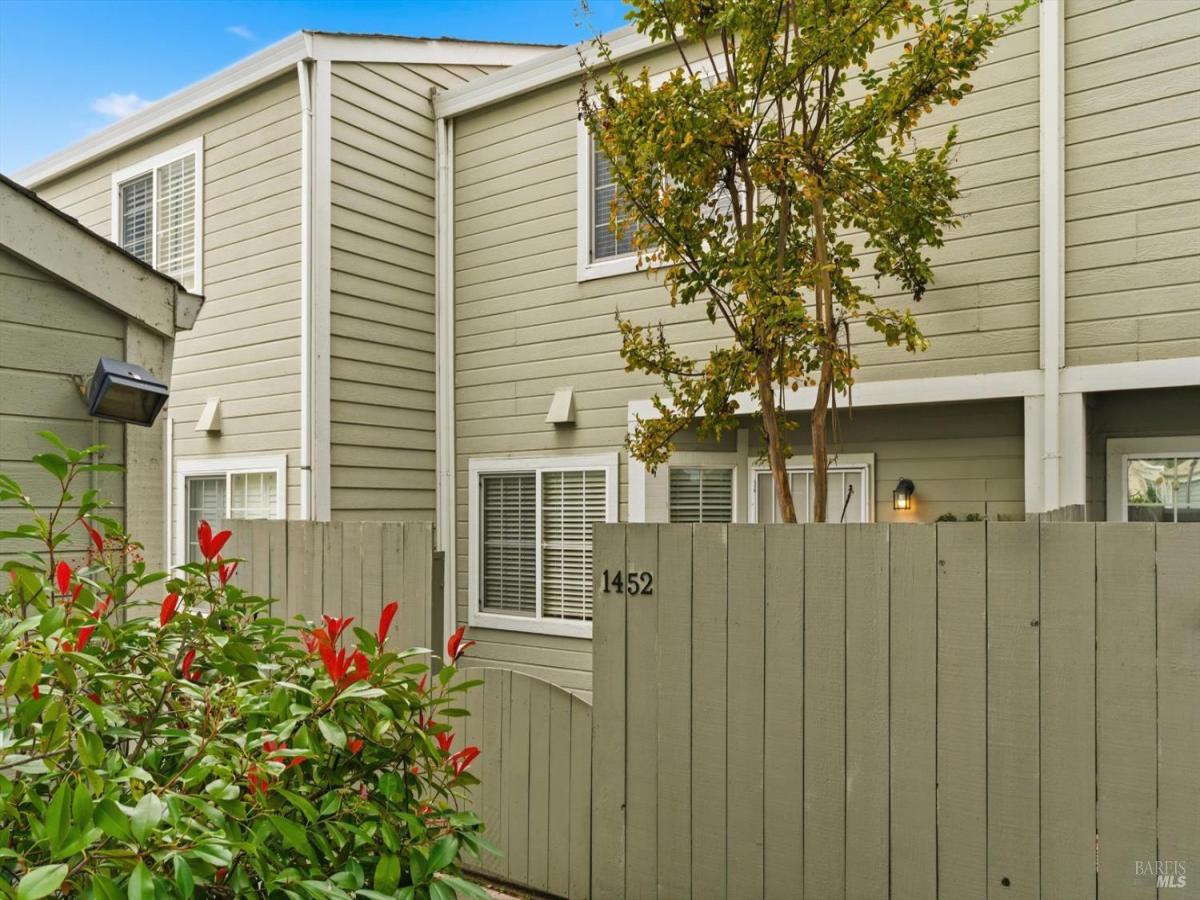 MLS #325099229 img 0