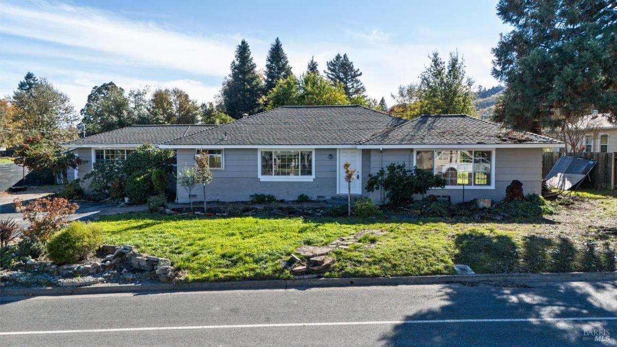 MLS #325099282 img 0