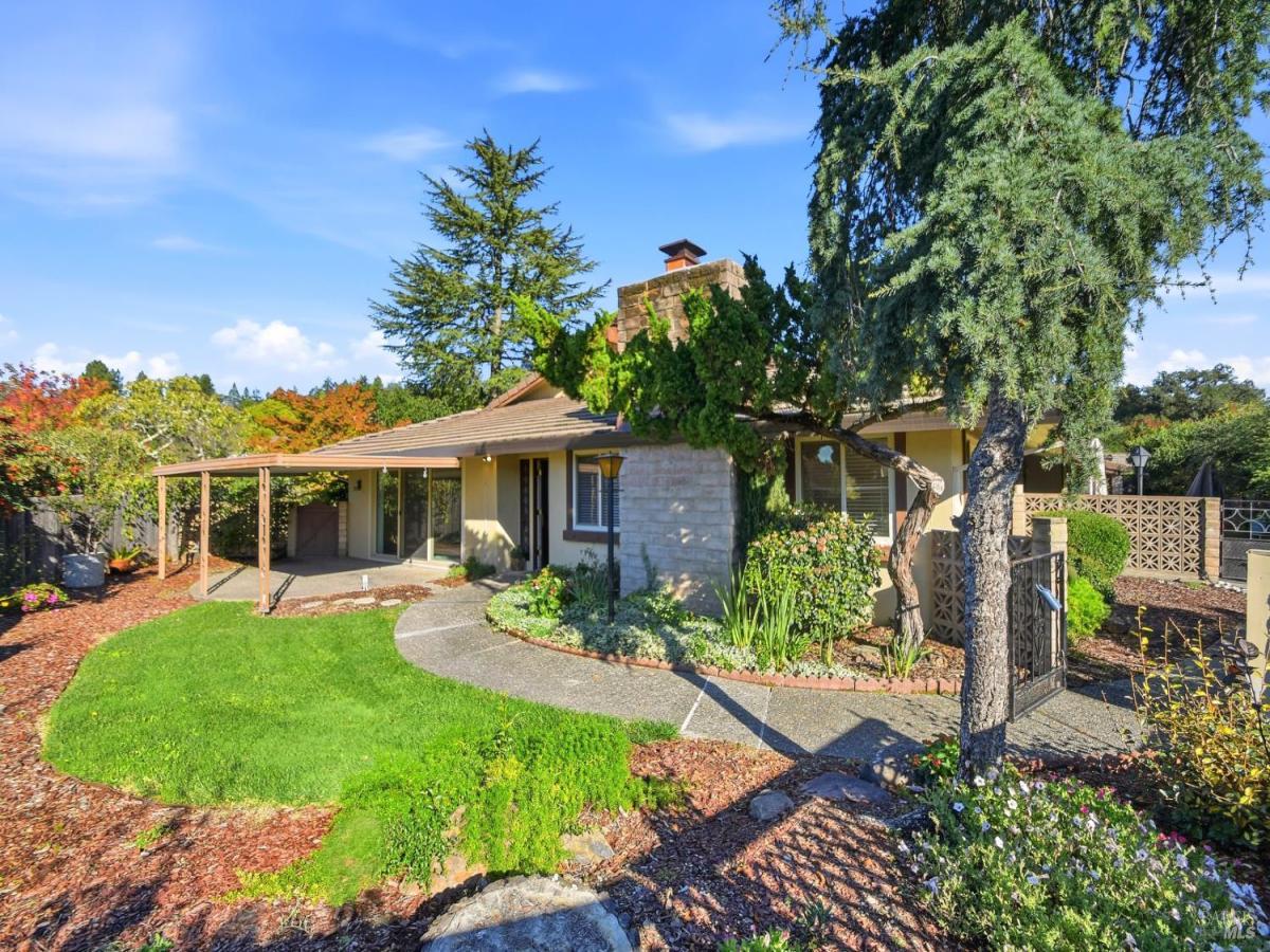 MLS #325099295 img 0