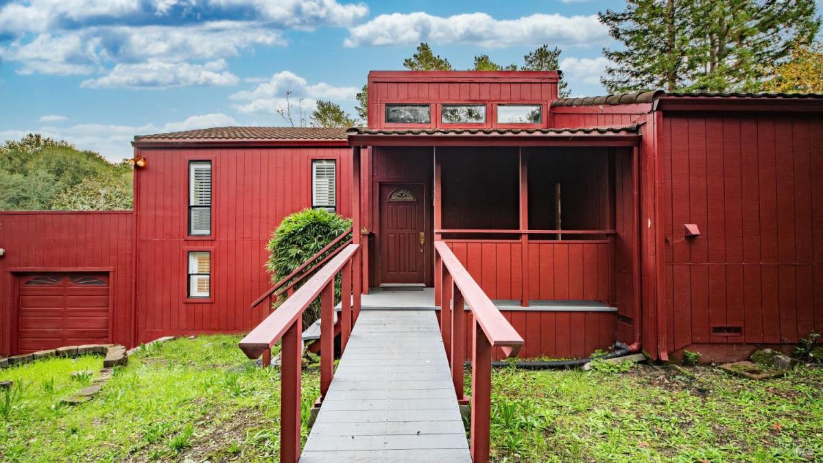 MLS #325099521 img 0