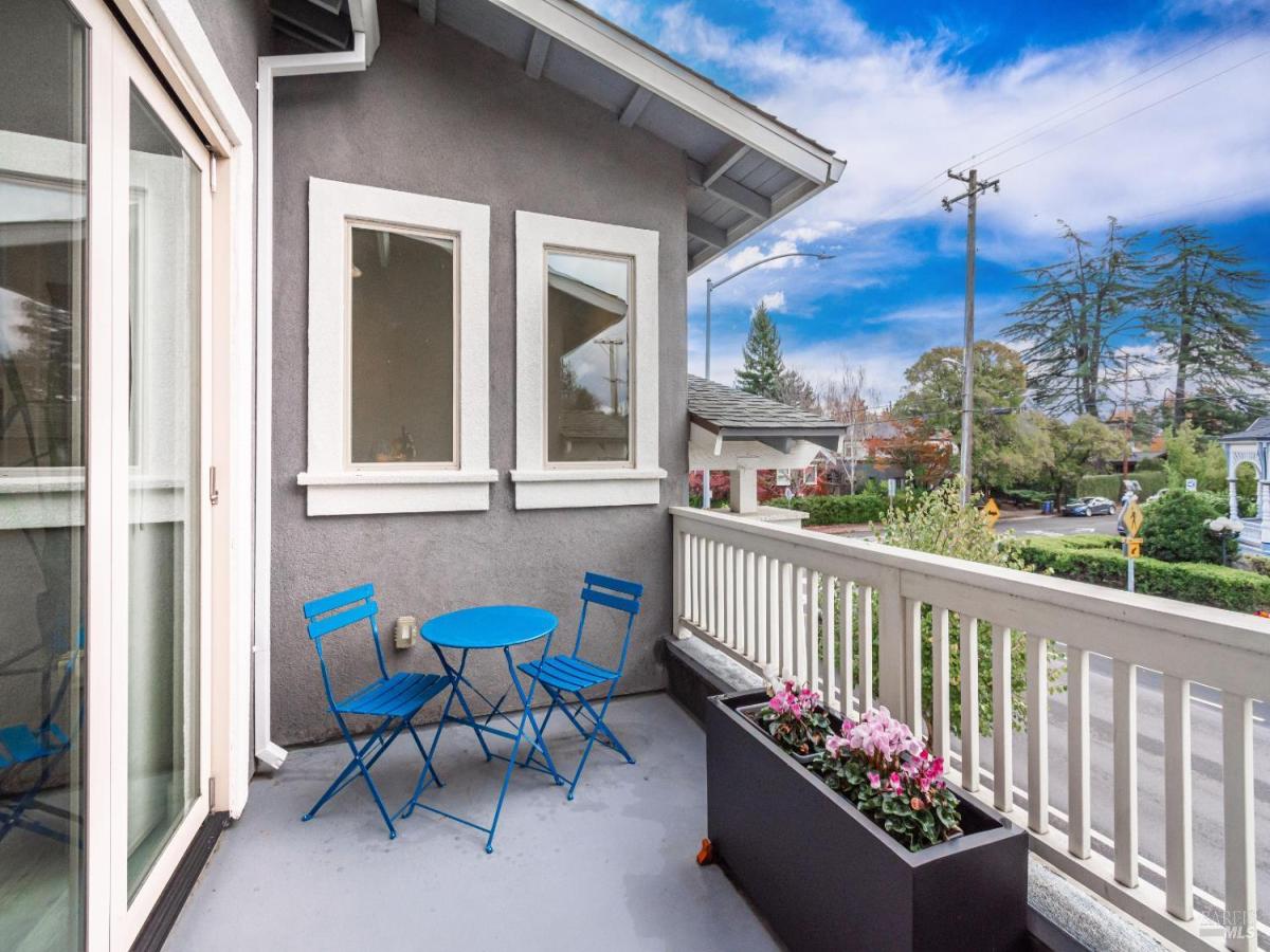 MLS #325099616 img 0