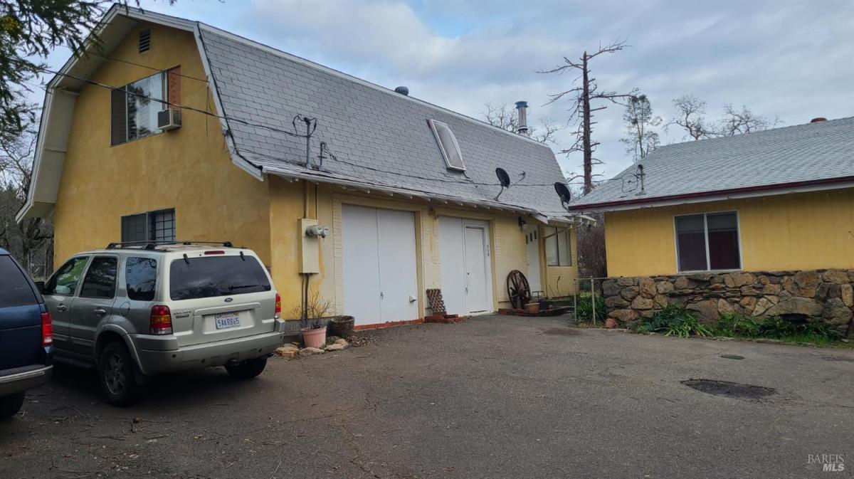 MLS #325099675 img 0