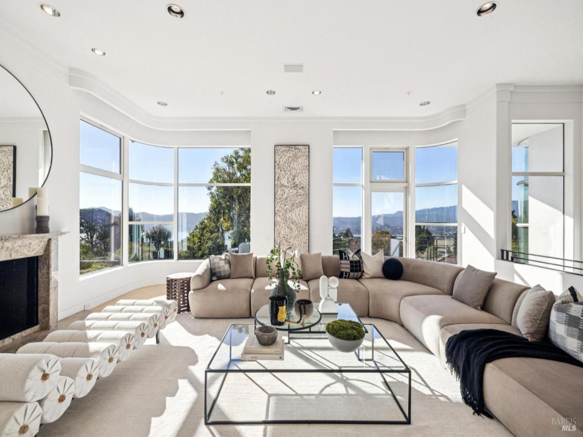 MLS #325100104 img 0