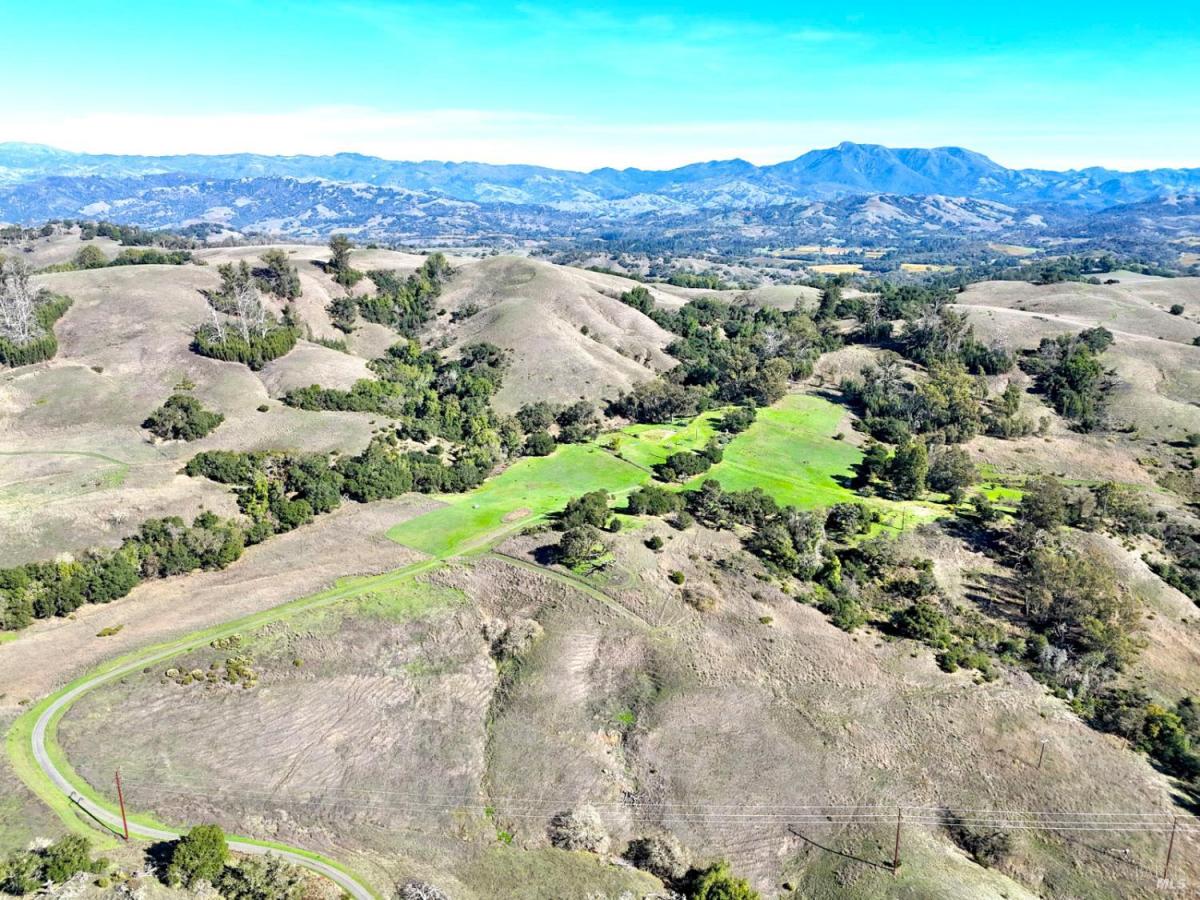 MLS #325100234 img 0