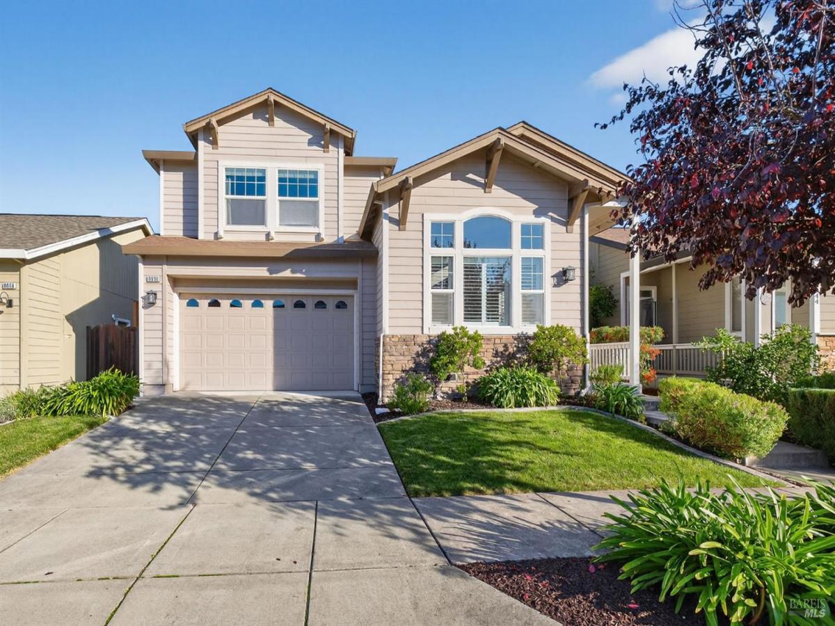 MLS #325100341 img 0