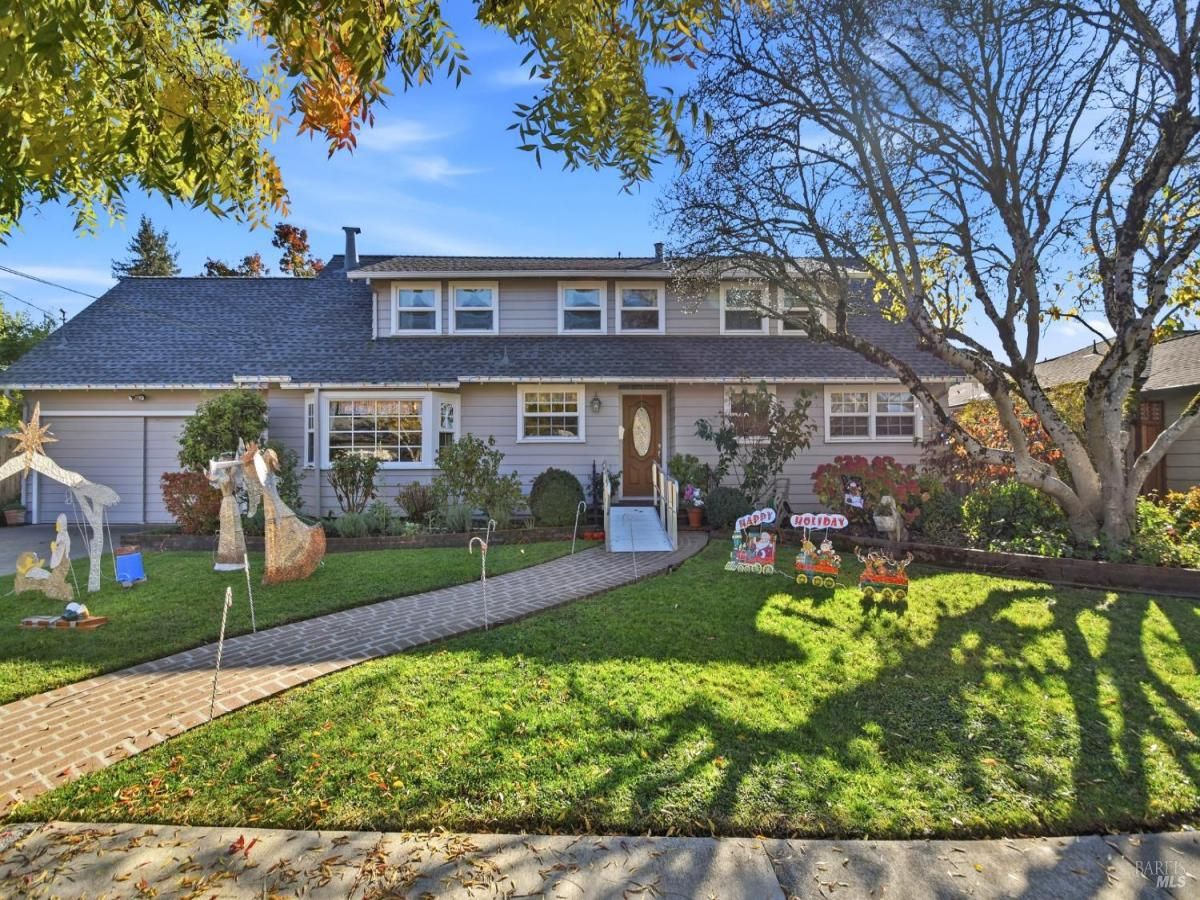 MLS #325100614 img 0