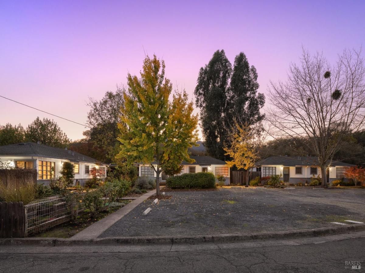 MLS #325100650 img 0