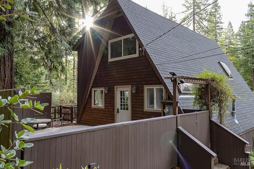 MLS #325100797 img 0