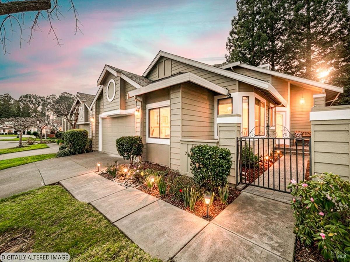 MLS #325101069 img 0