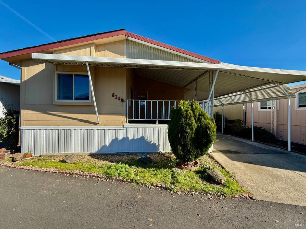 MLS #325101427 img 0