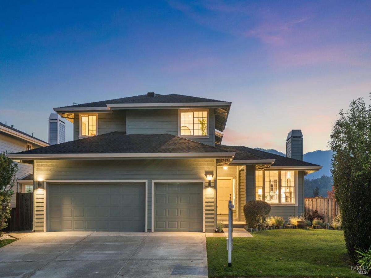 MLS #325101589 img 0