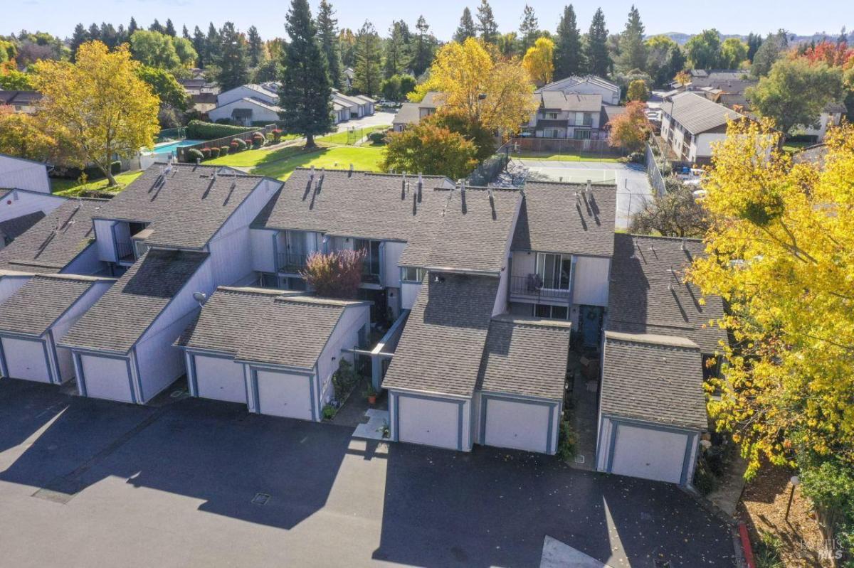 MLS #325101611 img 0