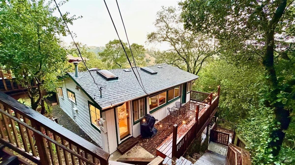 MLS #325101713 img 0