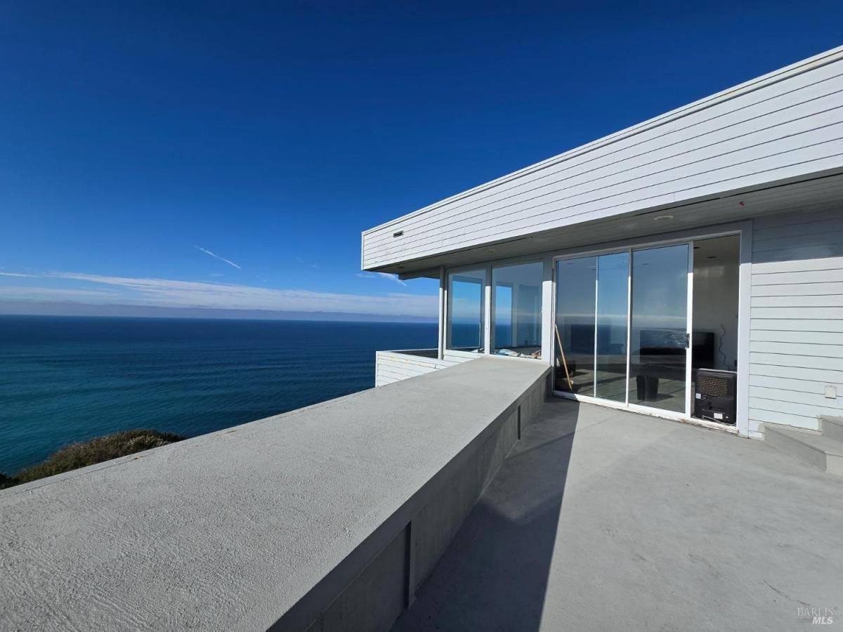 MLS #325101769 img 0