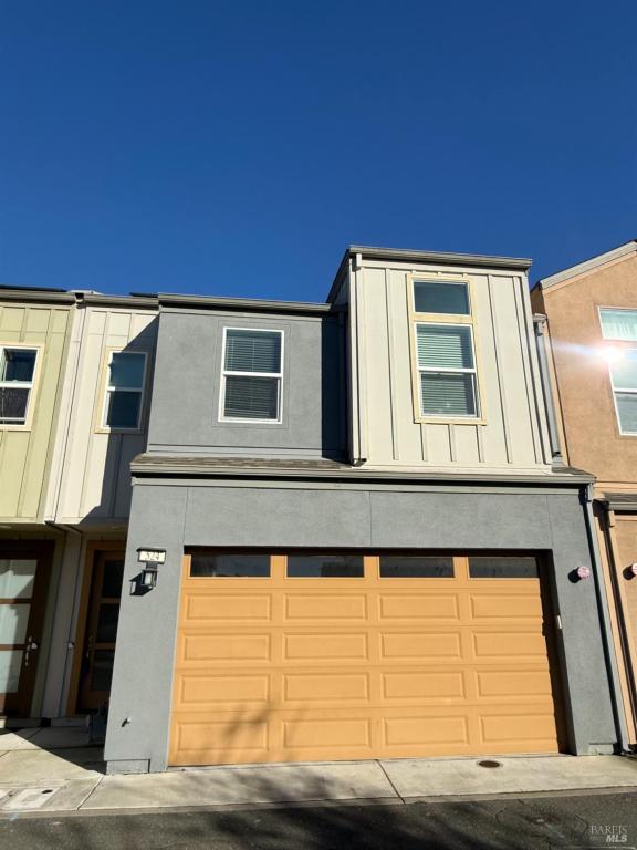 MLS #325102080 img 0