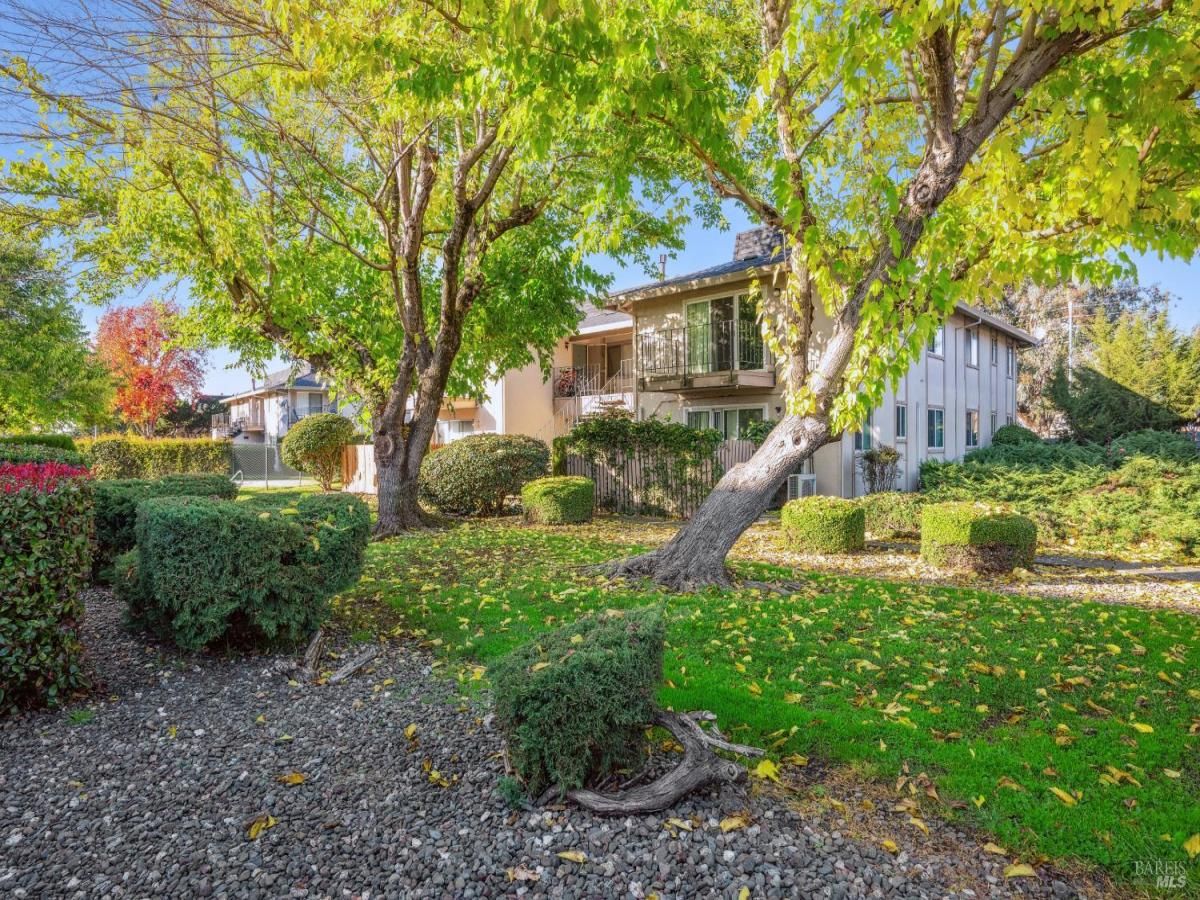 MLS #325102595 img 0