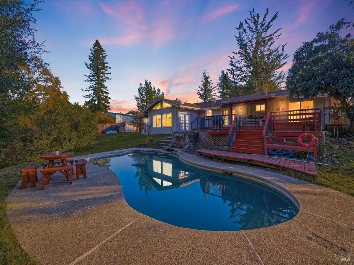 MLS #325102716 img 0