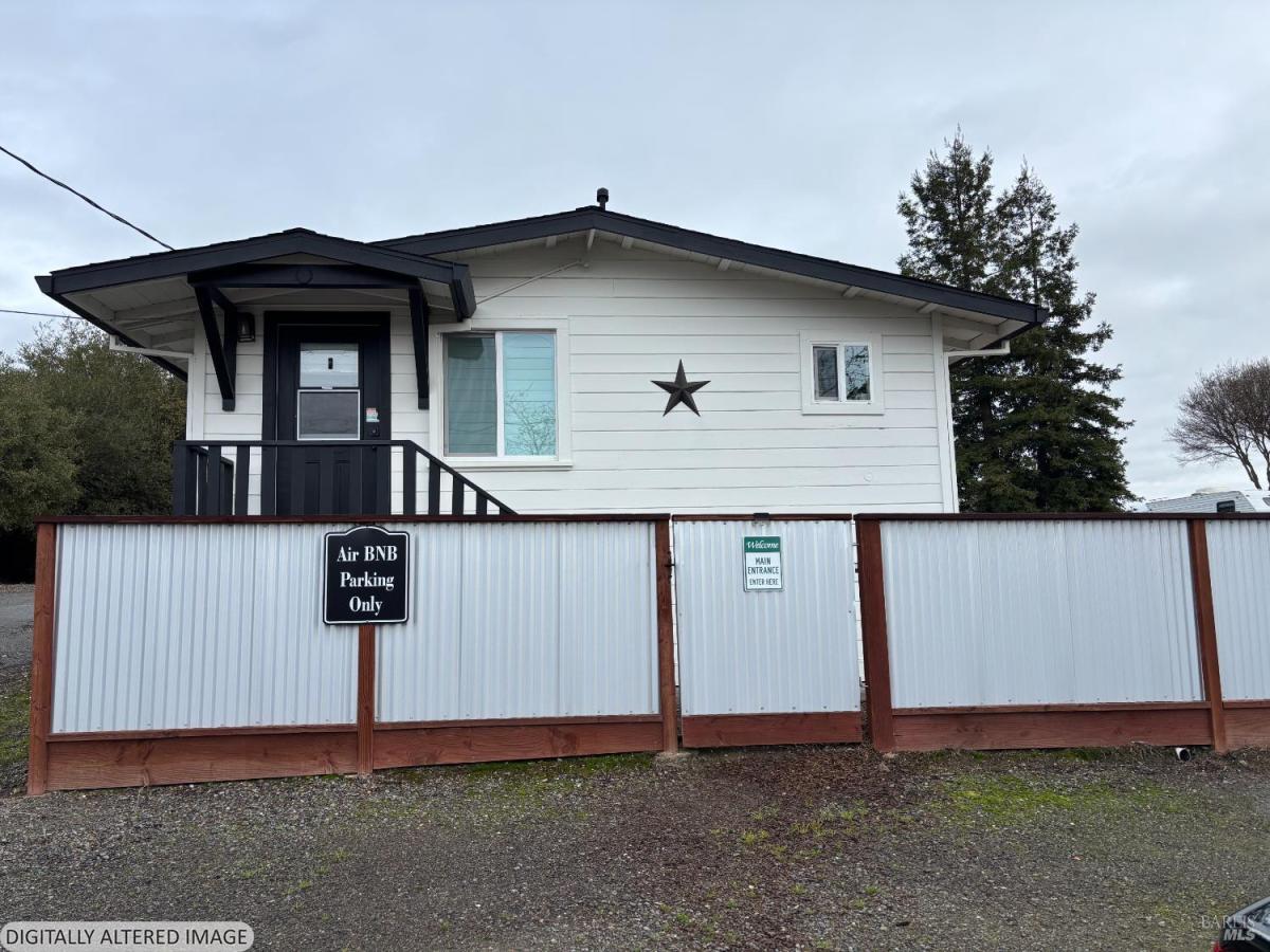 MLS #325103052 img 0