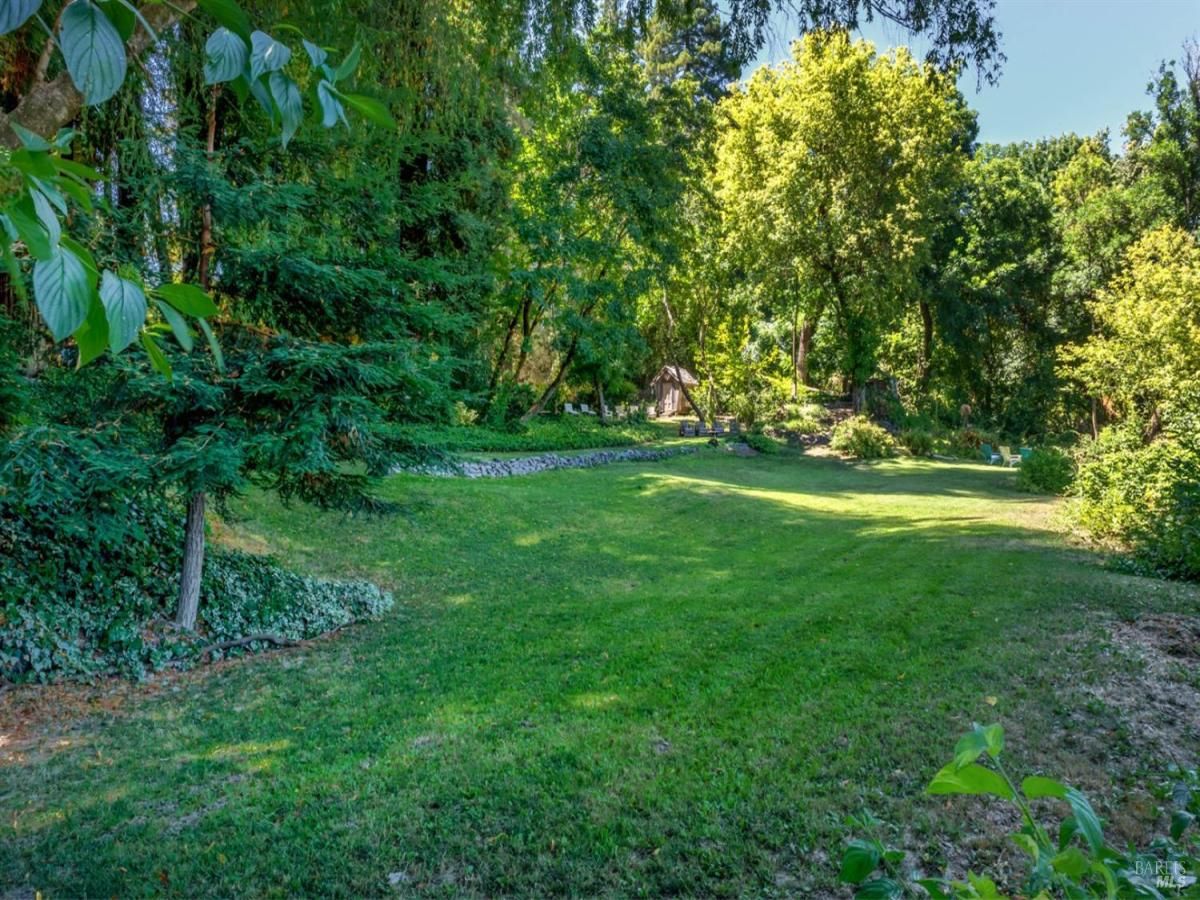 MLS #325103242 img 0