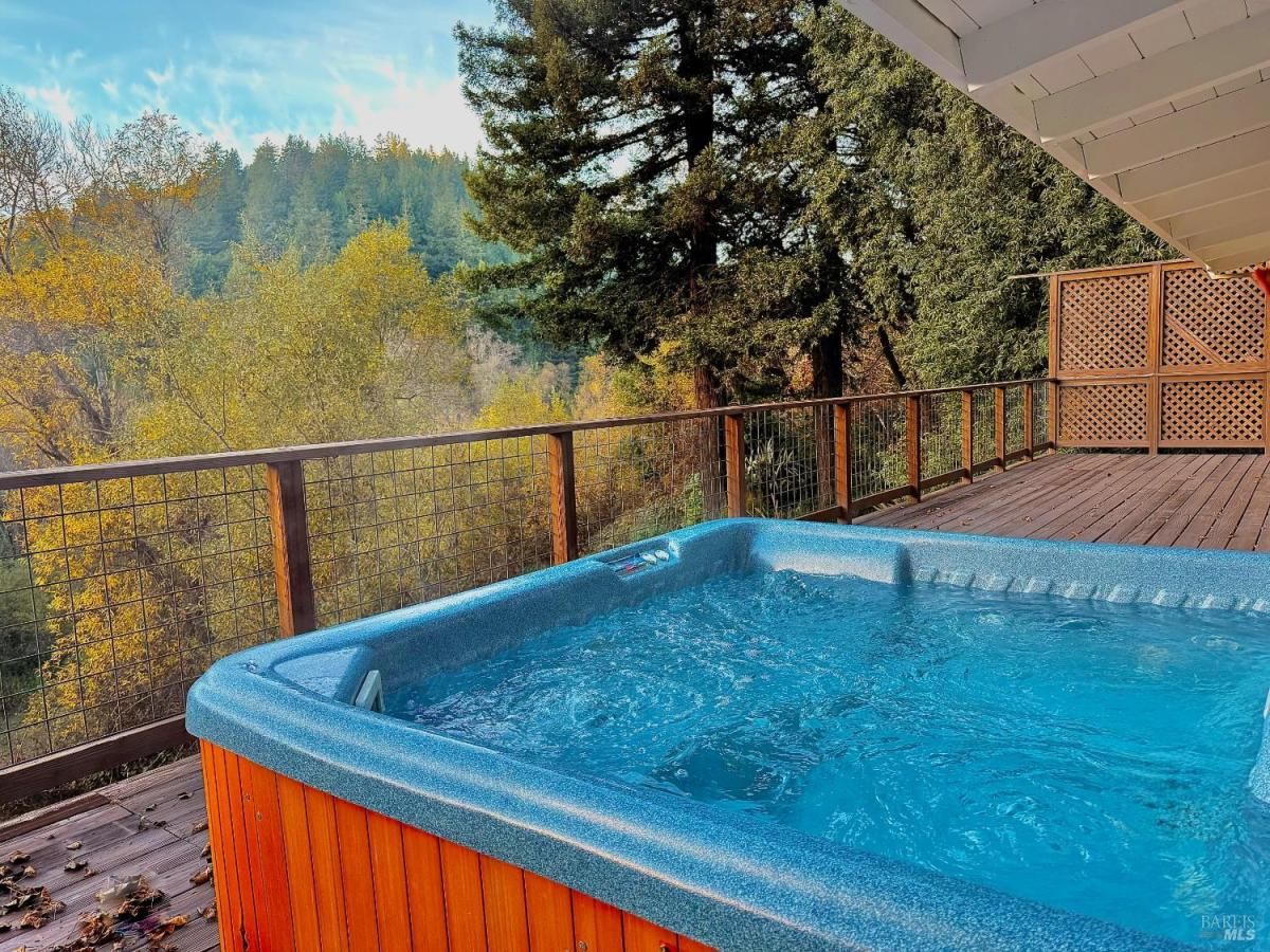 MLS #325103419 img 0