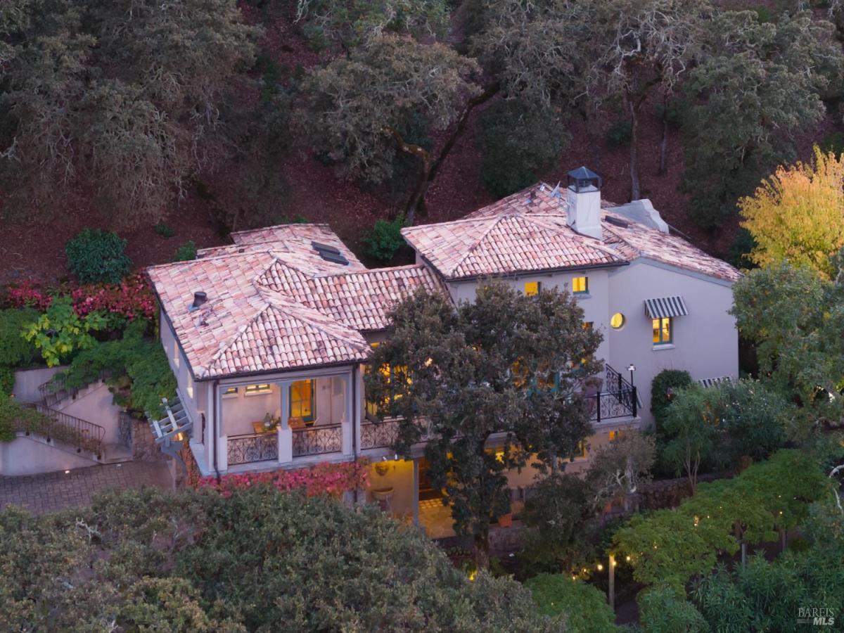 MLS #325103644 img 0