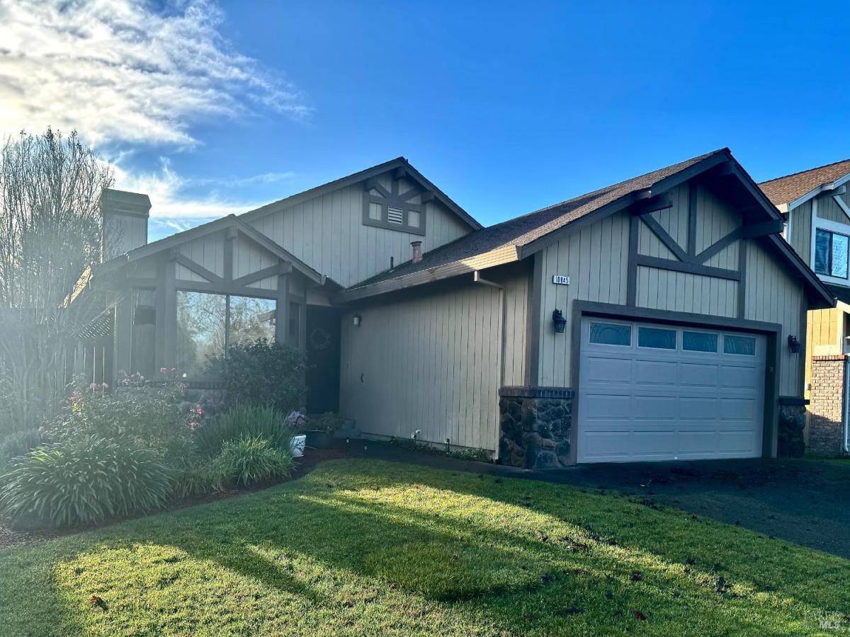 MLS #325103649 img 0