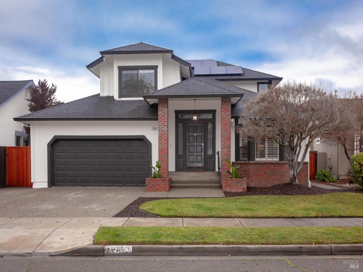 MLS #325103784 img 0