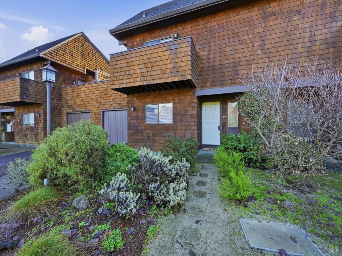 MLS #325103827 img 0