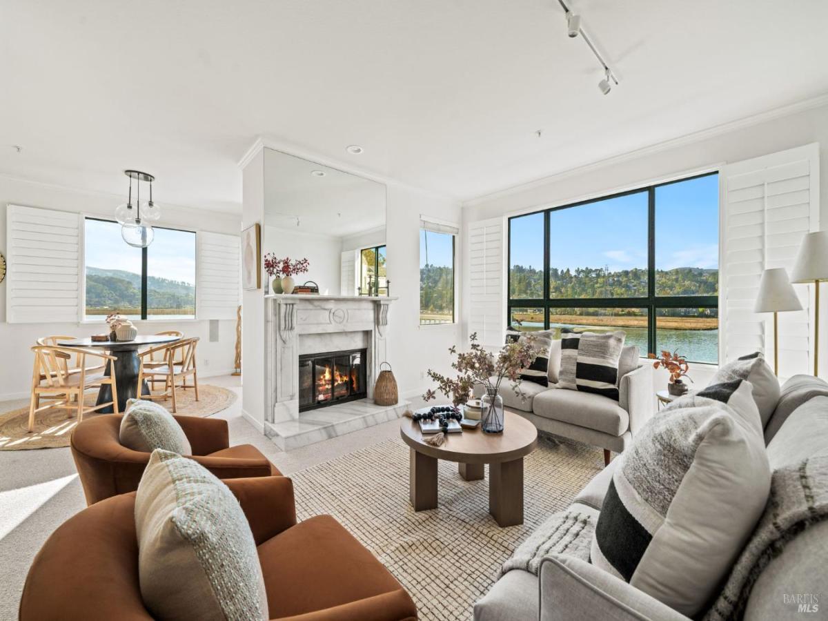 MLS #325104133 img 0