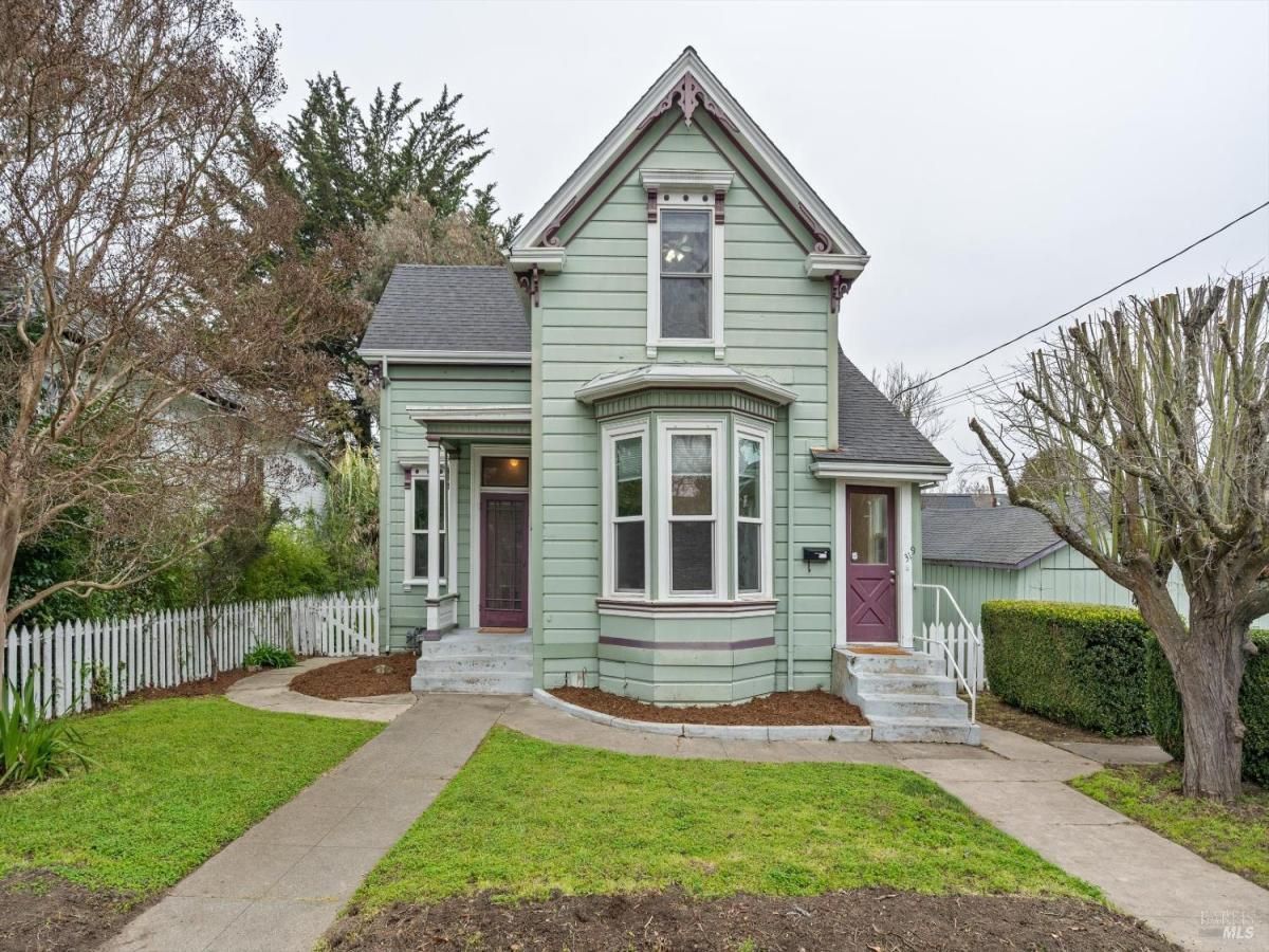 MLS #325104255 img 0