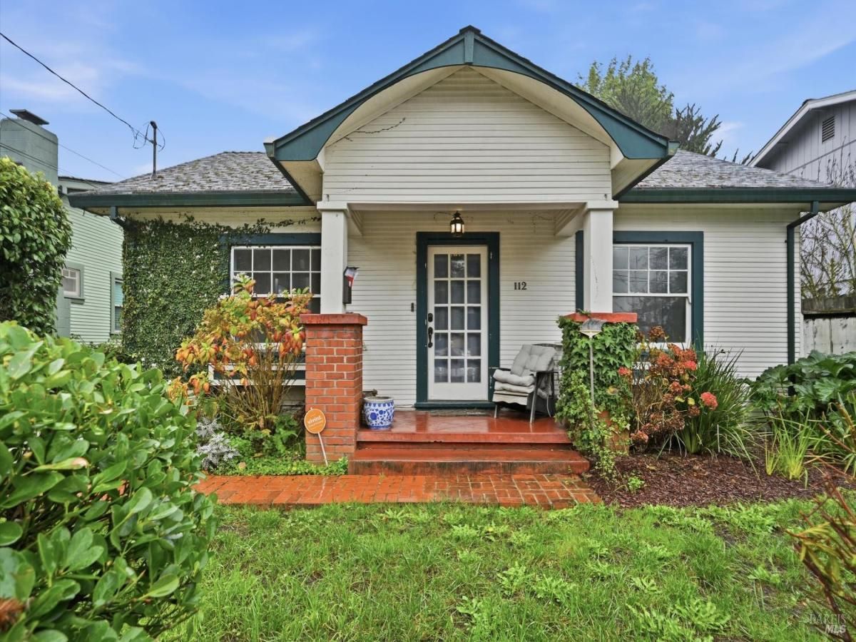 MLS #325104259 img 0