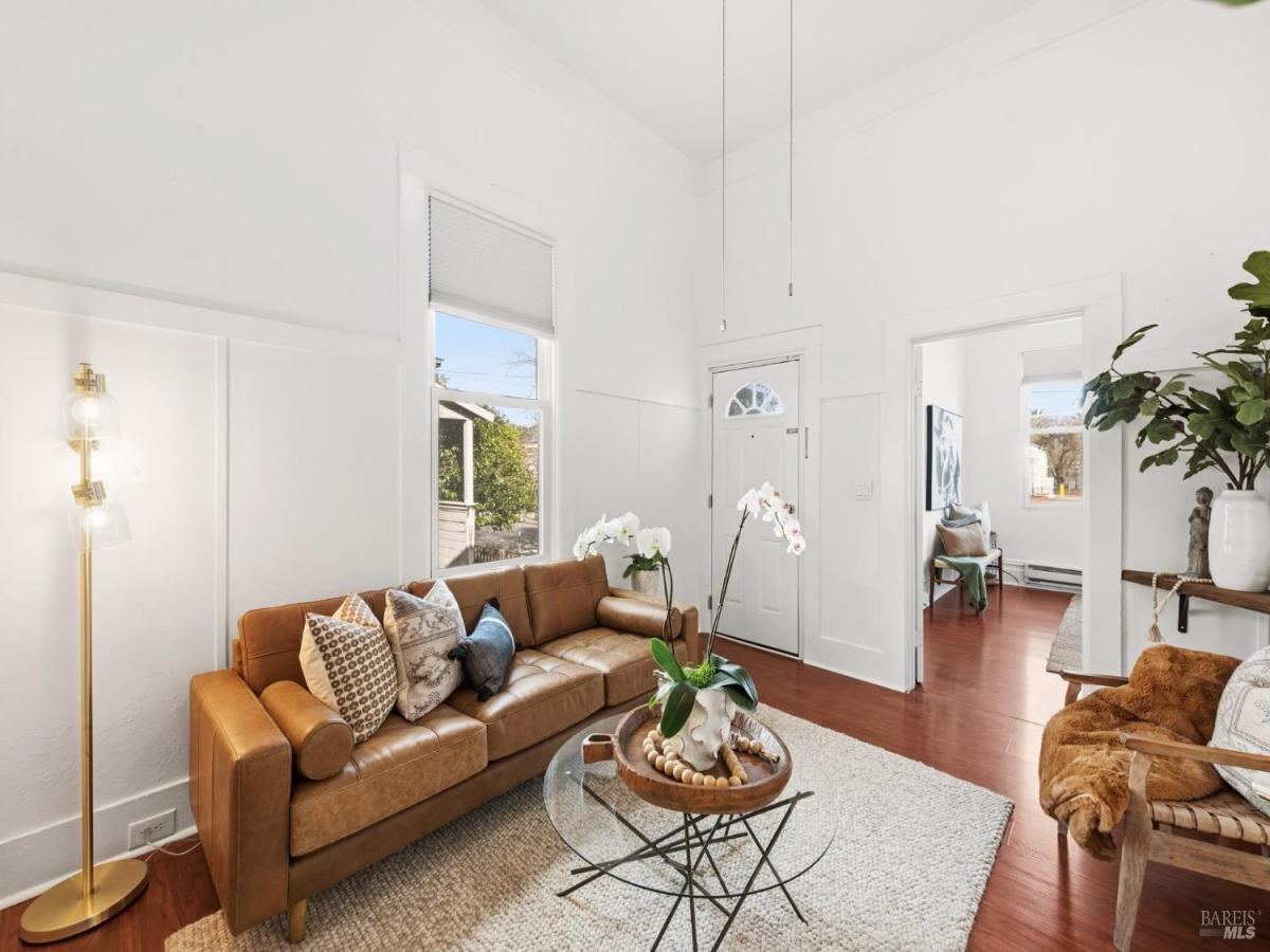 MLS #325104265 img 0